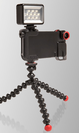 Olloclip-Quick-Flip-Case-Mounted-On-Tripod-With-Video-Light.png