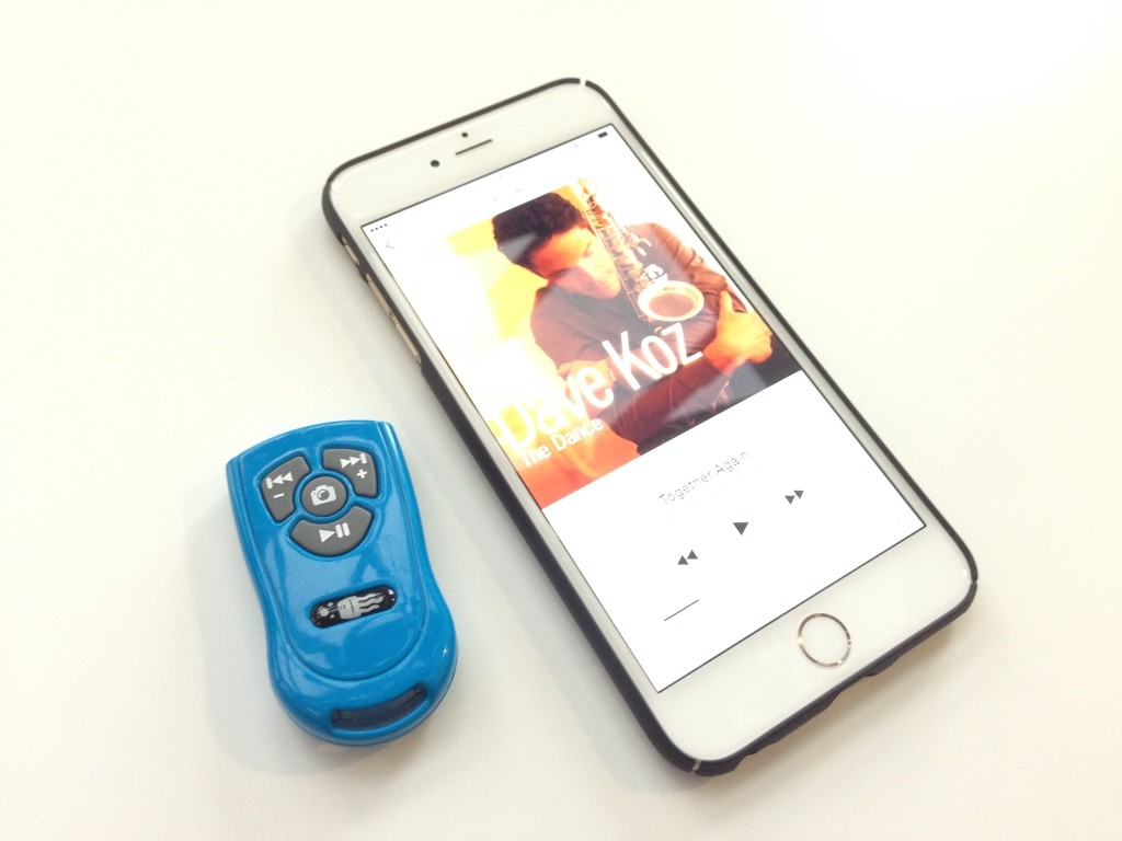 Square Jellyfish Wireless Remote Shutter Release and Music Control for Apple and Android Smartphones